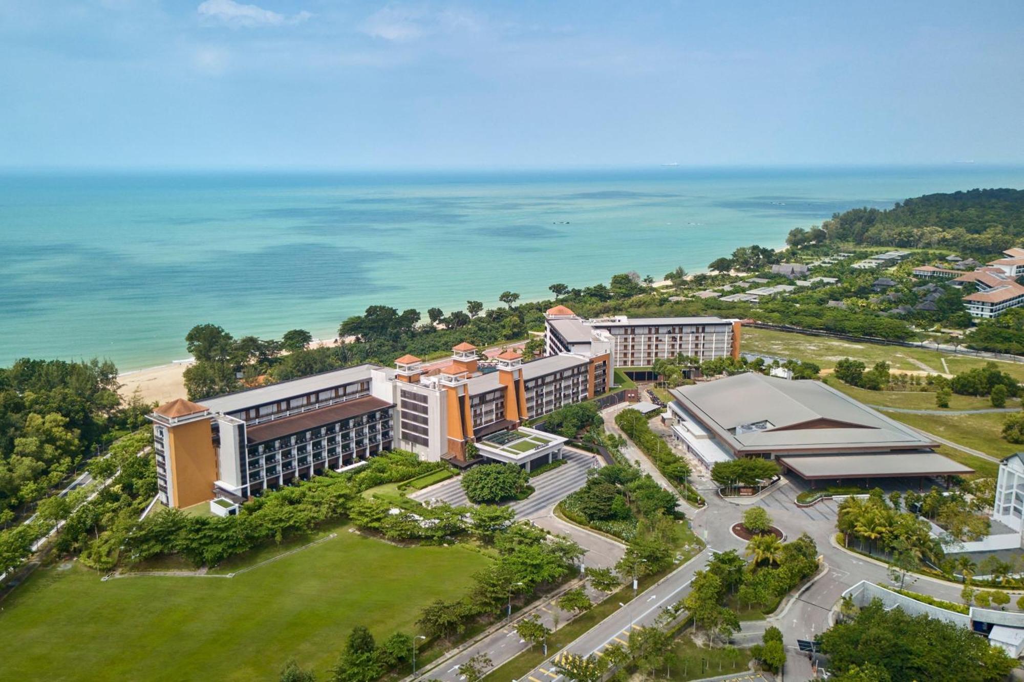 The Westin Desaru Coast Resort Zewnętrze zdjęcie The Royal Paradise Hotel and Spa